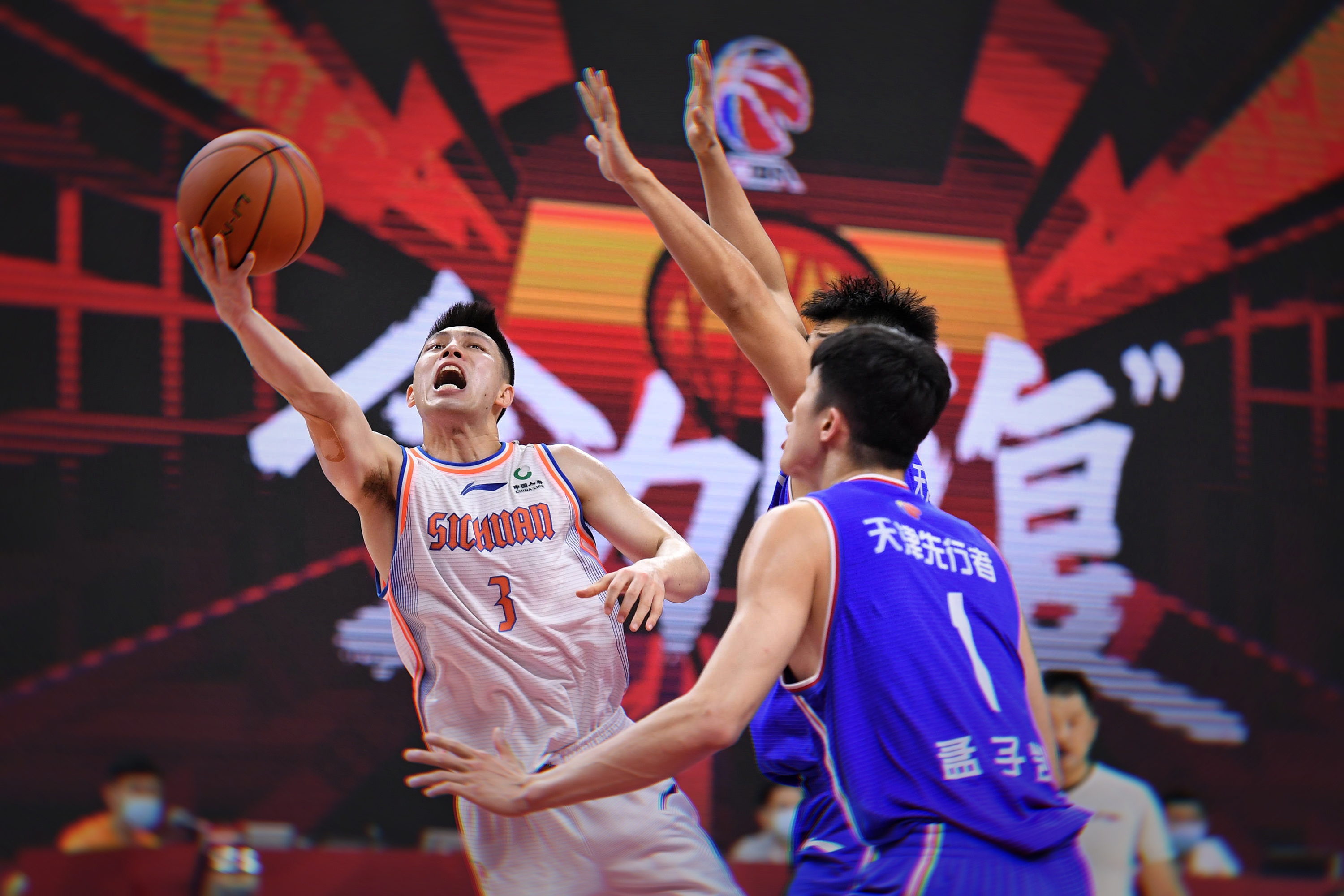 爱游戏官方-阿贾克斯今天的比赛