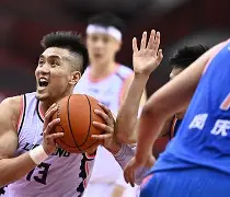 爱游戏网址-包含转会期体能课后，辽宁本钢止住颓势备战德甲，气氛紧张，球探报告显示潜力的词条